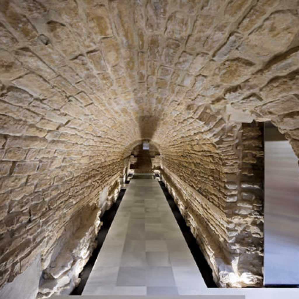 2016-2015_RESTAURACIÓN GALERÍAS PÓSITO REAL CARLOS IV PORCUNA